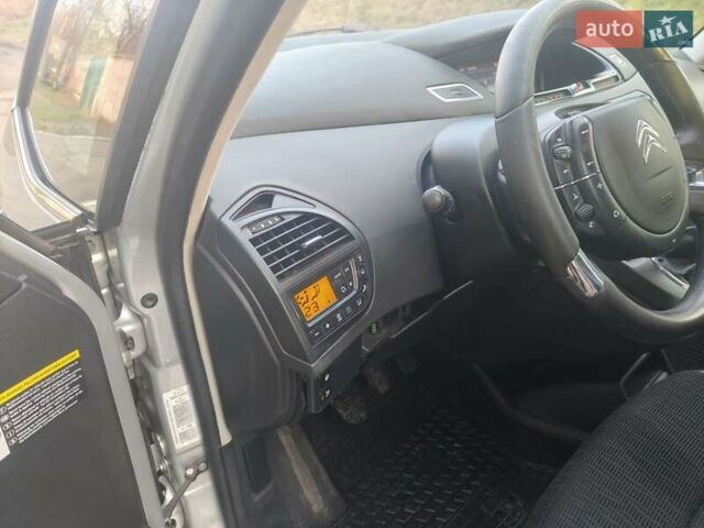 Сірий Сітроен С4 Пікассо, об'ємом двигуна 2 л та пробігом 240 тис. км за 3999 $, фото 14 на Automoto.ua