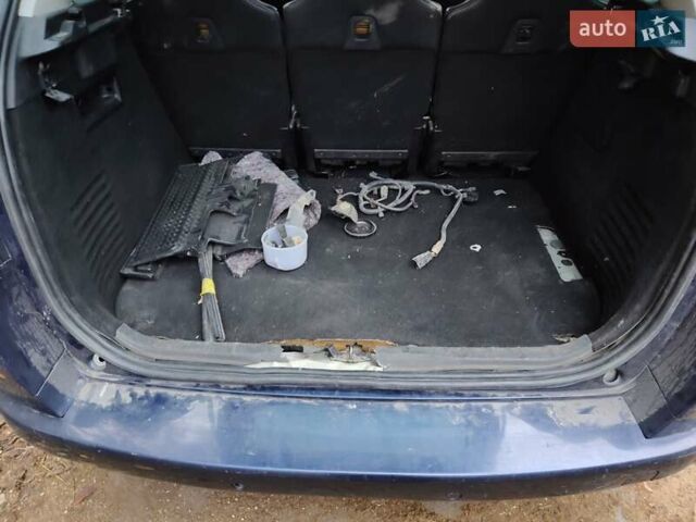 Ситроен С4 Пикассо 2012 в Остоге на Automoto.ua Серый Ситроен С4 Пикассо, объемом двигателя 2 л и пробегом 240 тыс. км за 4950 $, фото 16 на Automoto.ua