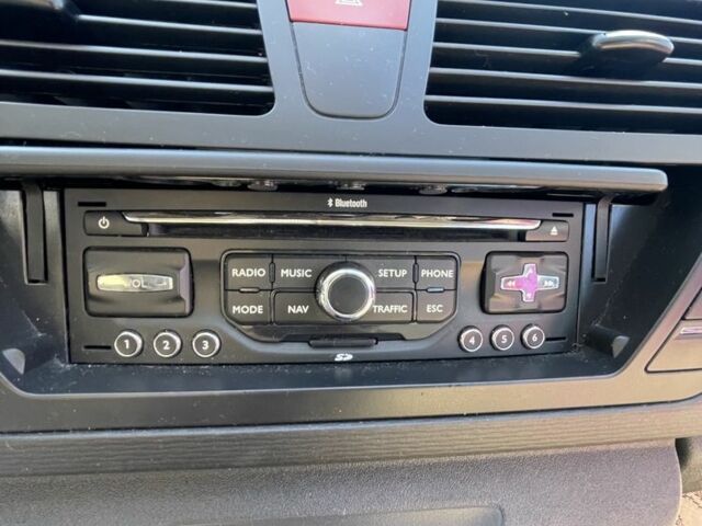 Серый Ситроен С4 Пикассо, объемом двигателя 1.6 л и пробегом 234 тыс. км за 7200 $, фото 11 на Automoto.ua