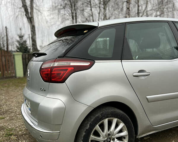 Сірий Сітроен С4 Пікассо, об'ємом двигуна 2 л та пробігом 280 тис. км за 5600 $, фото 4 на Automoto.ua