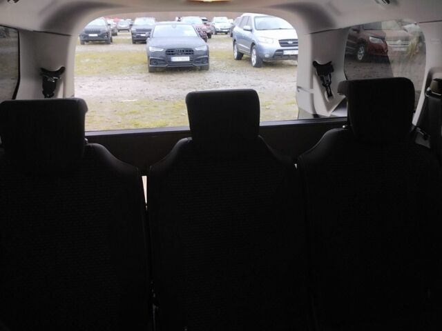 Серый Ситроен С4 Пикассо, объемом двигателя 1.6 л и пробегом 258 тыс. км за 6800 $, фото 13 на Automoto.ua