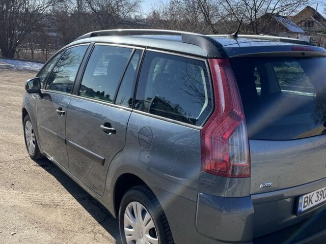 Серый Ситроен С4 Пикассо, объемом двигателя 1.6 л и пробегом 234 тыс. км за 7200 $, фото 2 на Automoto.ua