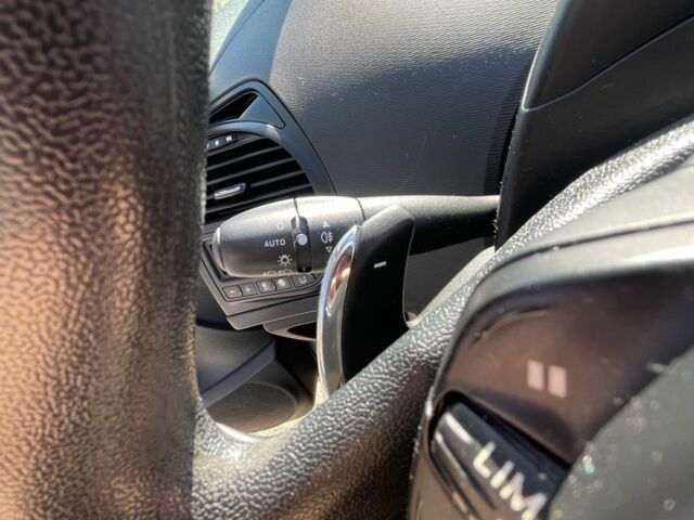 Серый Ситроен С4 Пикассо, объемом двигателя 1.6 л и пробегом 234 тыс. км за 7200 $, фото 12 на Automoto.ua