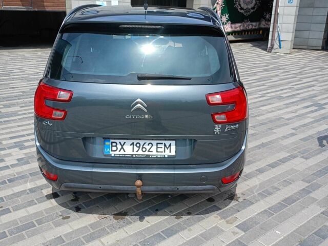 Серый Ситроен С4 Пикассо, объемом двигателя 1.6 л и пробегом 233 тыс. км за 9500 $, фото 4 на Automoto.ua