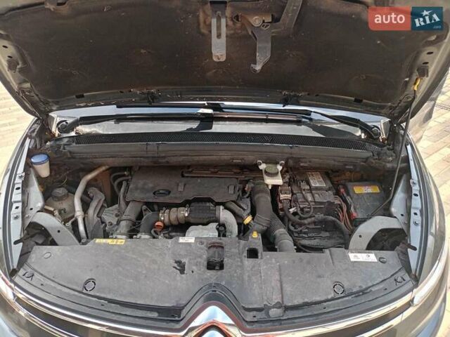 Серый Ситроен С4 Пикассо, объемом двигателя 1.6 л и пробегом 233 тыс. км за 9500 $, фото 4 на Automoto.ua