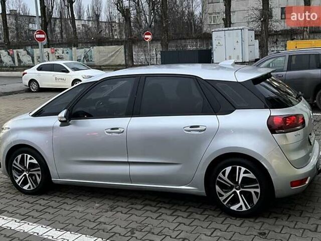 Серый Ситроен С4 Пикассо, объемом двигателя 1.56 л и пробегом 107 тыс. км за 10500 $, фото 16 на Automoto.ua