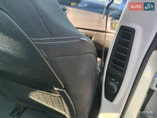 Серый Ситроен С4 Пикассо, объемом двигателя 1.56 л и пробегом 265 тыс. км за 5500 $, фото 8 на Automoto.ua