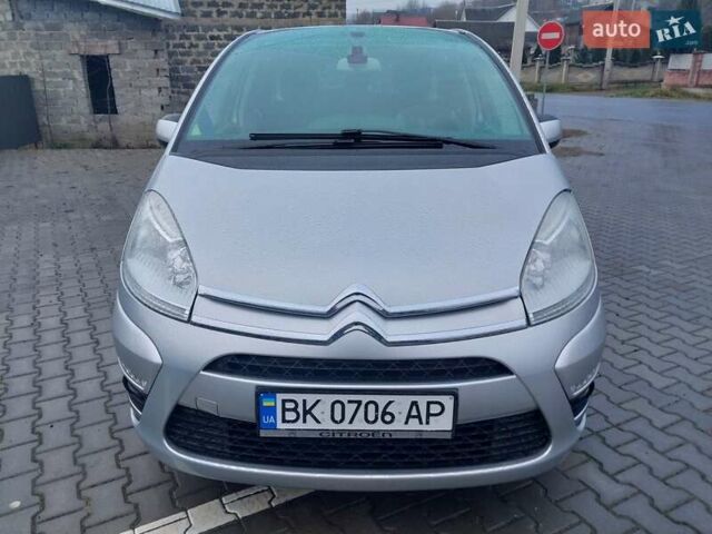 Серый Ситроен С4 Пикассо, объемом двигателя 1.56 л и пробегом 266 тыс. км за 6299 $, фото 1 на Automoto.ua