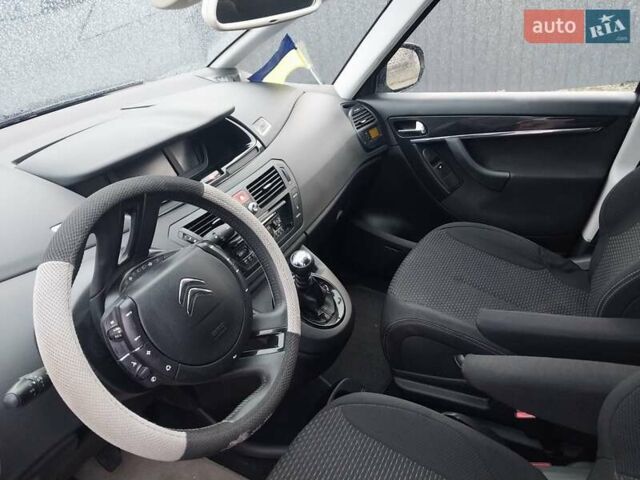 Серый Ситроен С4 Пикассо, объемом двигателя 1.56 л и пробегом 266 тыс. км за 6299 $, фото 40 на Automoto.ua