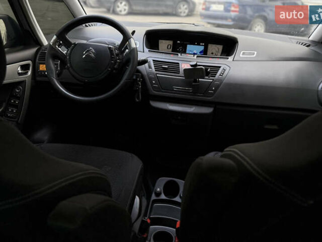 Серый Ситроен С4 Пикассо, объемом двигателя 1.6 л и пробегом 278 тыс. км за 6499 $, фото 4 на Automoto.ua