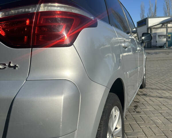 Серый Ситроен С4 Пикассо, объемом двигателя 1.6 л и пробегом 278 тыс. км за 6499 $, фото 23 на Automoto.ua