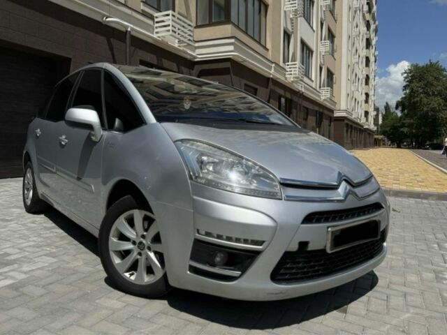 Серый Ситроен С4 Пикассо, объемом двигателя 1.6 л и пробегом 278 тыс. км за 7500 $, фото 2 на Automoto.ua