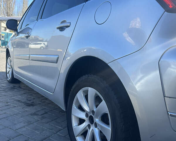 Серый Ситроен С4 Пикассо, объемом двигателя 1.6 л и пробегом 278 тыс. км за 6499 $, фото 28 на Automoto.ua