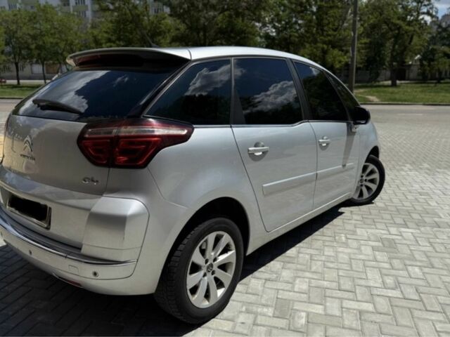 Серый Ситроен С4 Пикассо, объемом двигателя 1.6 л и пробегом 278 тыс. км за 7500 $, фото 3 на Automoto.ua