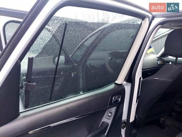 Серый Ситроен С4 Пикассо, объемом двигателя 1.56 л и пробегом 266 тыс. км за 6299 $, фото 18 на Automoto.ua