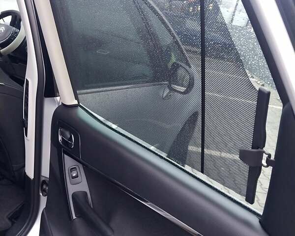 Серый Ситроен С4 Пикассо, объемом двигателя 1.56 л и пробегом 266 тыс. км за 6299 $, фото 19 на Automoto.ua