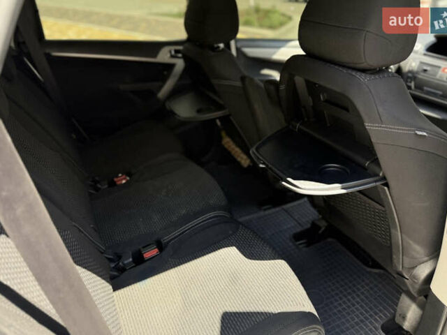 Серый Ситроен С4 Пикассо, объемом двигателя 1.6 л и пробегом 278 тыс. км за 6499 $, фото 5 на Automoto.ua