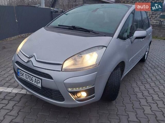 Серый Ситроен С4 Пикассо, объемом двигателя 1.56 л и пробегом 266 тыс. км за 6299 $, фото 28 на Automoto.ua