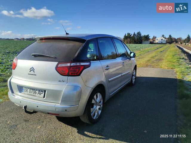 Серый Ситроен С4 Пикассо, объемом двигателя 1.56 л и пробегом 265 тыс. км за 5500 $, фото 2 на Automoto.ua
