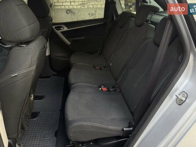 Серый Ситроен С4 Пикассо, объемом двигателя 1.6 л и пробегом 278 тыс. км за 6499 $, фото 8 на Automoto.ua