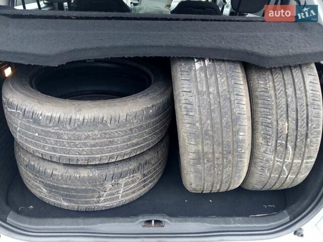 Серый Ситроен С4 Пикассо, объемом двигателя 1.56 л и пробегом 266 тыс. км за 6299 $, фото 16 на Automoto.ua