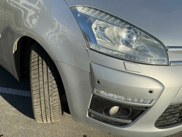 Серый Ситроен С4 Пикассо, объемом двигателя 1.6 л и пробегом 180 тыс. км за 7800 $, фото 3 на Automoto.ua