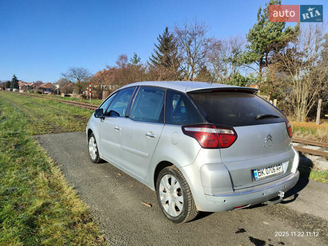 Серый Ситроен С4 Пикассо, объемом двигателя 1.56 л и пробегом 265 тыс. км за 5500 $, фото 3 на Automoto.ua