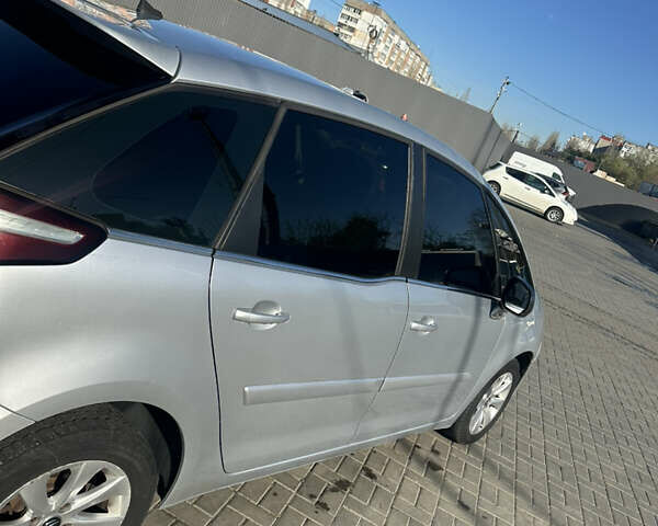 Серый Ситроен С4 Пикассо, объемом двигателя 1.6 л и пробегом 278 тыс. км за 6499 $, фото 22 на Automoto.ua