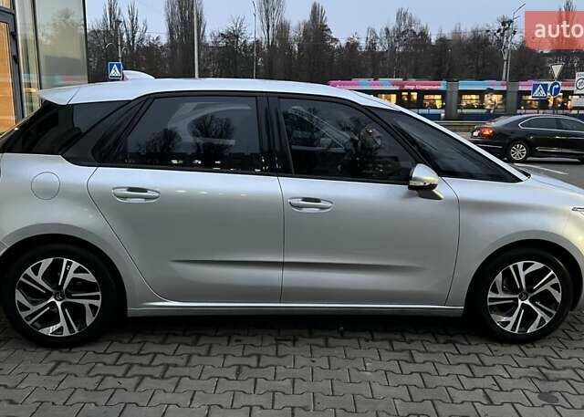 Серый Ситроен С4 Пикассо, объемом двигателя 1.56 л и пробегом 107 тыс. км за 10500 $, фото 26 на Automoto.ua