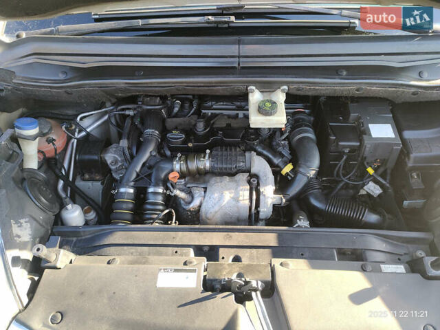 Серый Ситроен С4 Пикассо, объемом двигателя 1.56 л и пробегом 265 тыс. км за 5500 $, фото 12 на Automoto.ua