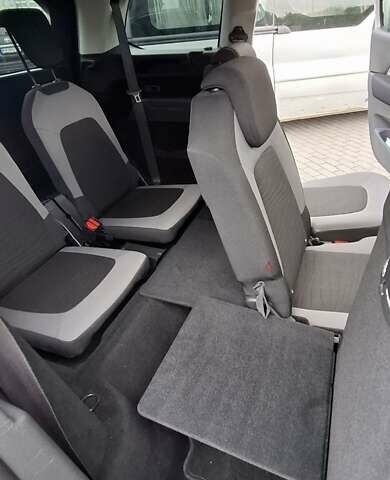 Серый Ситроен С4 Пикассо, объемом двигателя 1.56 л и пробегом 320 тыс. км за 9900 $, фото 16 на Automoto.ua