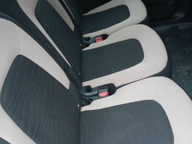 Серый Ситроен С4 Пикассо, объемом двигателя 1.6 л и пробегом 233 тыс. км за 9500 $, фото 7 на Automoto.ua