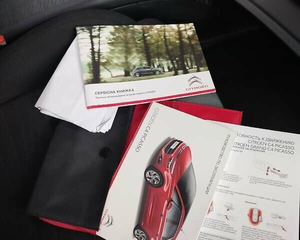 Сірий Сітроен С4 Пікассо, об'ємом двигуна 1.56 л та пробігом 120 тис. км за 9400 $, фото 9 на Automoto.ua