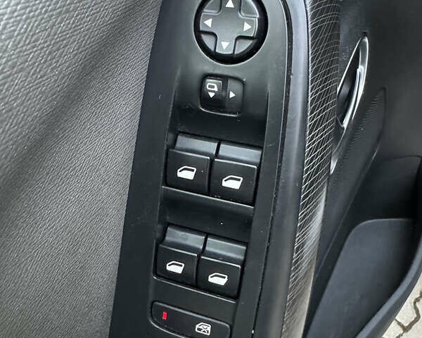 Сірий Сітроен С4 Пікассо, об'ємом двигуна 1.6 л та пробігом 200 тис. км за 9600 $, фото 21 на Automoto.ua