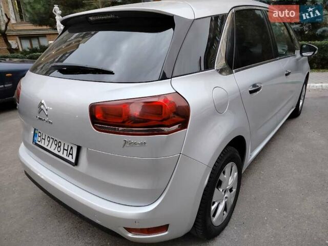 Сірий Сітроен С4 Пікассо, об'ємом двигуна 1.56 л та пробігом 120 тис. км за 9400 $, фото 5 на Automoto.ua
