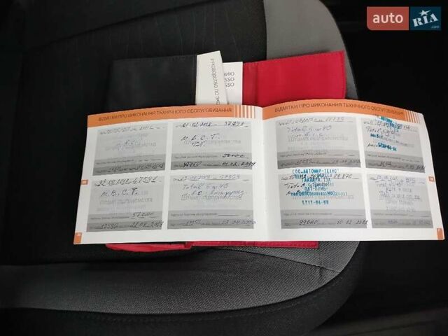 Сірий Сітроен С4 Пікассо, об'ємом двигуна 1.56 л та пробігом 120 тис. км за 9400 $, фото 7 на Automoto.ua