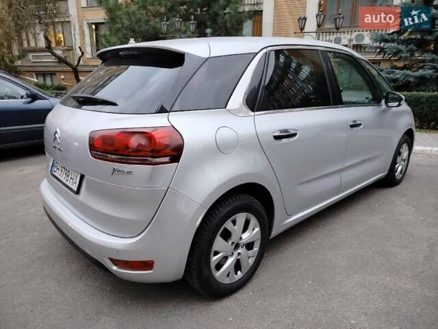 Сірий Сітроен С4 Пікассо, об'ємом двигуна 1.56 л та пробігом 120 тис. км за 9400 $, фото 6 на Automoto.ua