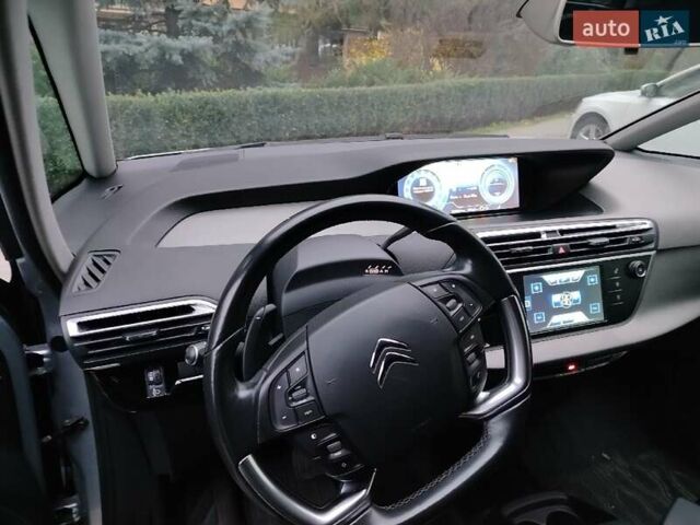 Сірий Сітроен С4 Пікассо, об'ємом двигуна 1.56 л та пробігом 120 тис. км за 9400 $, фото 14 на Automoto.ua
