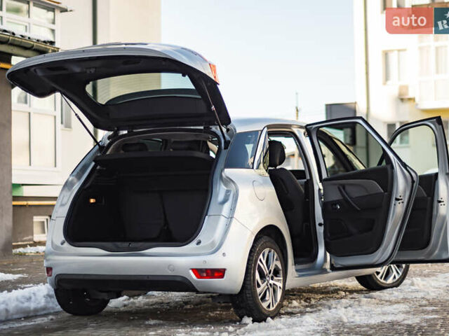 Серый Ситроен С4 Пикассо, объемом двигателя 1.56 л и пробегом 177 тыс. км за 9900 $, фото 11 на Automoto.ua