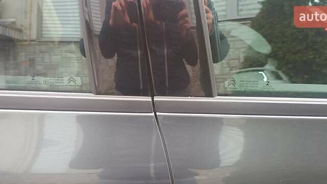 Серый Ситроен С4 Пикассо, объемом двигателя 1.56 л и пробегом 148 тыс. км за 9000 $, фото 26 на Automoto.ua