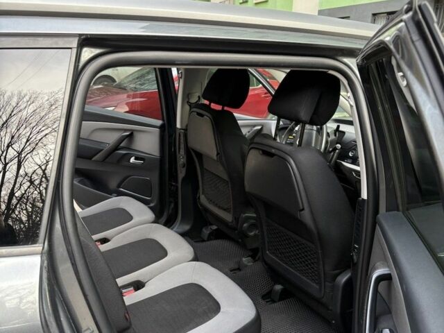 Серый Ситроен С4 Пикассо, объемом двигателя 1.6 л и пробегом 234 тыс. км за 10000 $, фото 10 на Automoto.ua