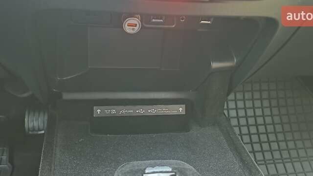 Серый Ситроен С4 Пикассо, объемом двигателя 1.56 л и пробегом 148 тыс. км за 9000 $, фото 15 на Automoto.ua