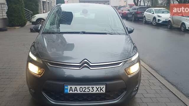 Серый Ситроен С4 Пикассо, объемом двигателя 1.56 л и пробегом 148 тыс. км за 9000 $, фото 1 на Automoto.ua