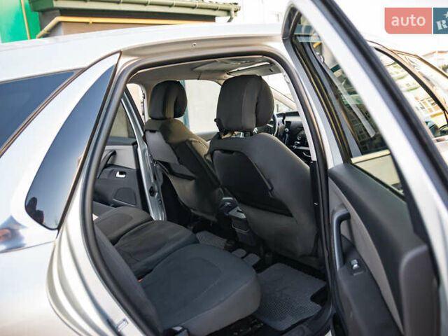 Серый Ситроен С4 Пикассо, объемом двигателя 1.56 л и пробегом 177 тыс. км за 9900 $, фото 13 на Automoto.ua