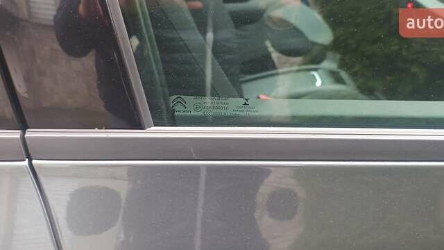 Серый Ситроен С4 Пикассо, объемом двигателя 1.56 л и пробегом 148 тыс. км за 9000 $, фото 25 на Automoto.ua