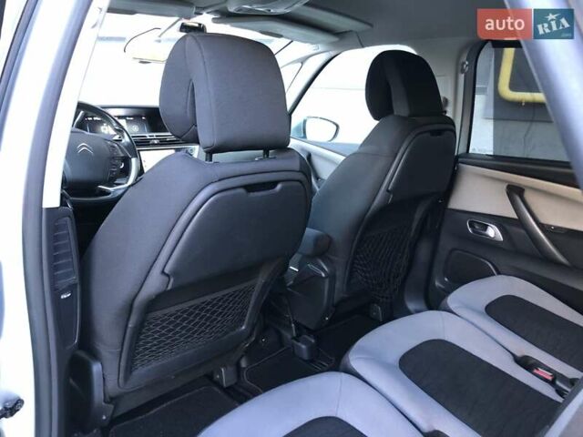 Сірий Сітроен С4 Пікассо, об'ємом двигуна 1.6 л та пробігом 180 тис. км за 9990 $, фото 62 на Automoto.ua