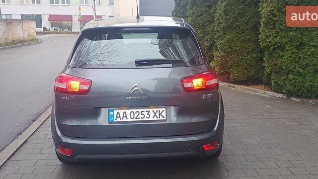 Серый Ситроен С4 Пикассо, объемом двигателя 1.56 л и пробегом 148 тыс. км за 9000 $, фото 4 на Automoto.ua