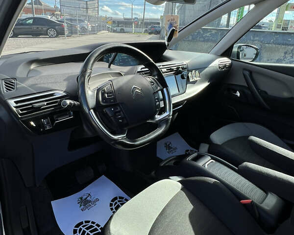 Ситроен С4 Пикассо 2016 в Белой Церкве на Automoto.ua Серый Ситроен С4 Пикассо, объемом двигателя 1.56 л и пробегом 202 тыс. км за 10600 $, фото 13 на Automoto.ua