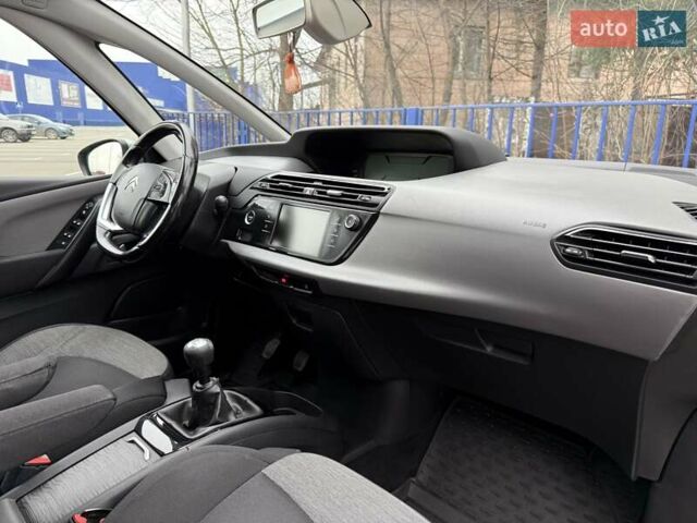 Сірий Сітроен С4 Пікассо, об'ємом двигуна 1.6 л та пробігом 265 тис. км за 9499 $, фото 32 на Automoto.ua