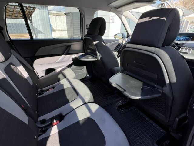 Ситроен С4 Пикассо 2016 в Белой Церкве на Automoto.ua Серый Ситроен С4 Пикассо, объемом двигателя 1.6 л и пробегом 202 тыс. км за 10600 $, фото 19 на Automoto.ua